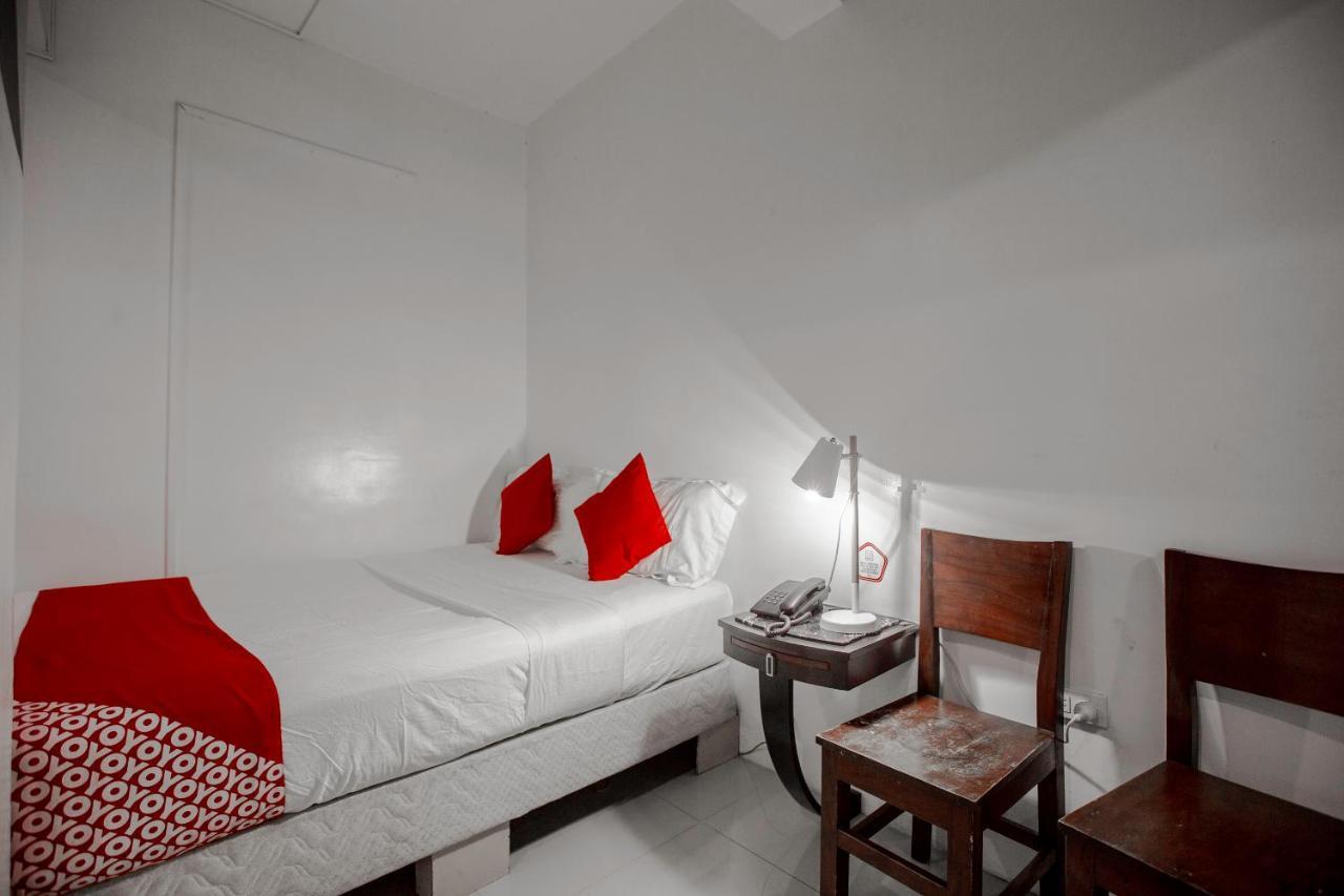 Hotel Super Oyo 134 The Bedstation Mandaluyong Exteriér fotografie